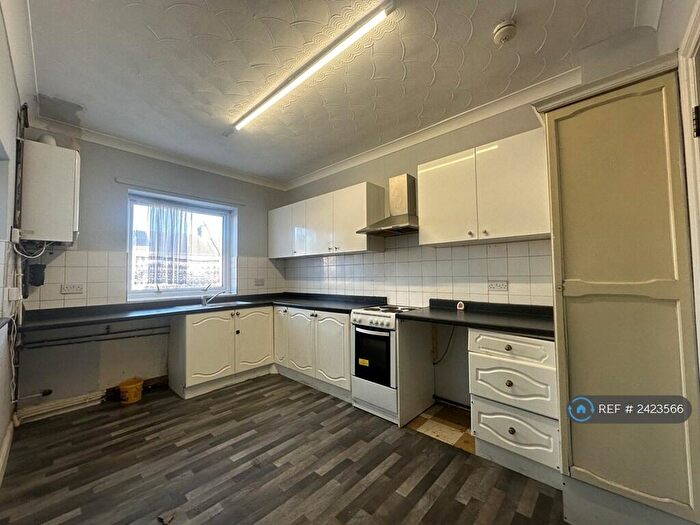 3 Bedroom Terraced House To Rent In Coppice Road, Highfields, Doncaster, DN6