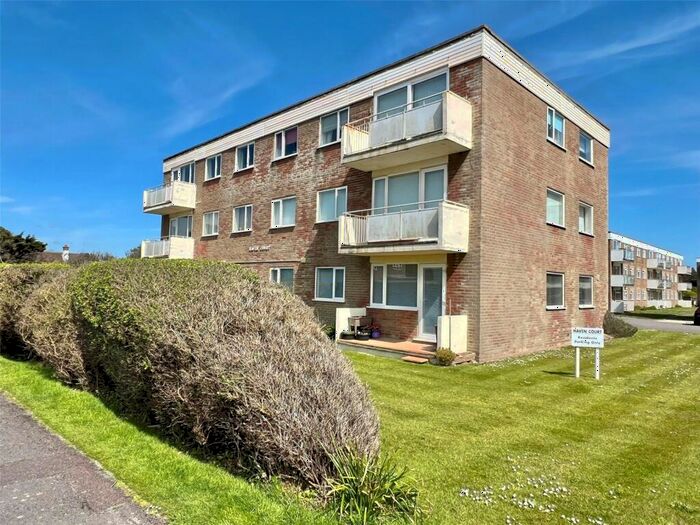 3 Bedroom Apartment For Sale In Cornwallis Road, Milford On Sea, Lymington, Hampshire, SO41