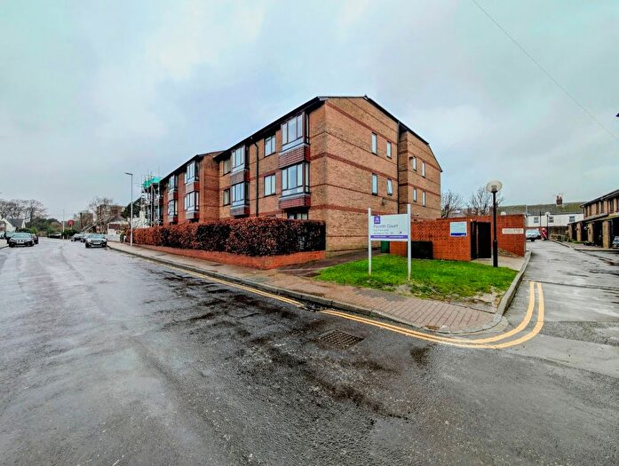 1 Bedroom Flat For Sale In Broadwater Street East, Worthing, BN14