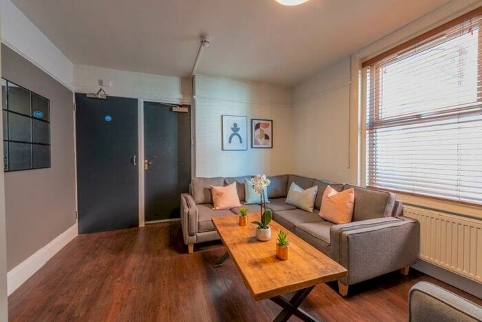 7 Bedroom Terraced House To Rent In Mount Pleasant Road, Exeter, EX4