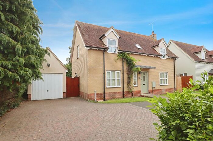 3 Bedroom Detached House For Sale In Cherrywoods, Great Bentley, CO7