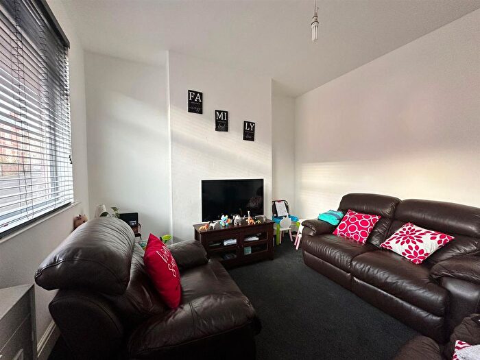 2 Bedroom Property To Rent In South Street, South Normanton, Alfreton, DE55