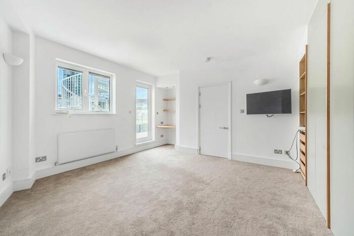 2 Bedroom Flat To Rent In Chelsea Harbour, Chelsea, London, SW10