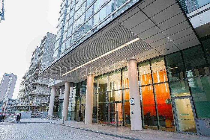 2 Bedroom Apartment To Rent In Marsh Wall, London, E14