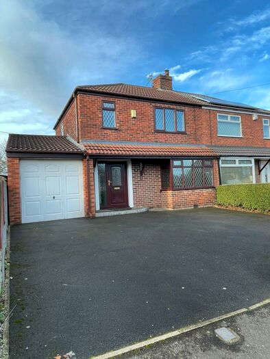 3 Bedroom House To Rent In Sycamore Avenue, Wickersley, Rotherham, S66