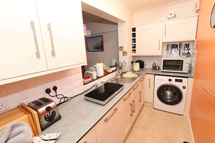 1 Bedroom Flat For Sale In Gerston Road, Paignton, Devon, TQ4