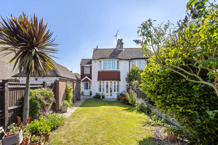 3 Bedroom Semi-Detached House For Sale In Wallace Avenue, Worthing, BN11