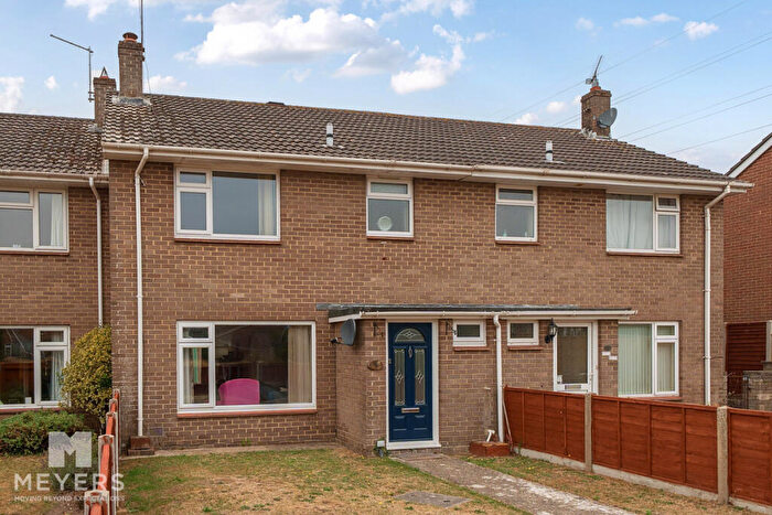 3 Bedroom Terraced House For Sale In Tarrant Drive, Wareham, BH20