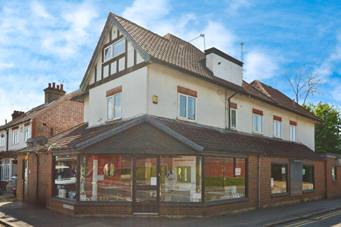 1 Bedroom Flat To Rent In Castle Road, St Albans, AL1