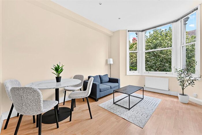 2 Bedroom Flat For Sale In Portnall Road, Maida Vale, W9