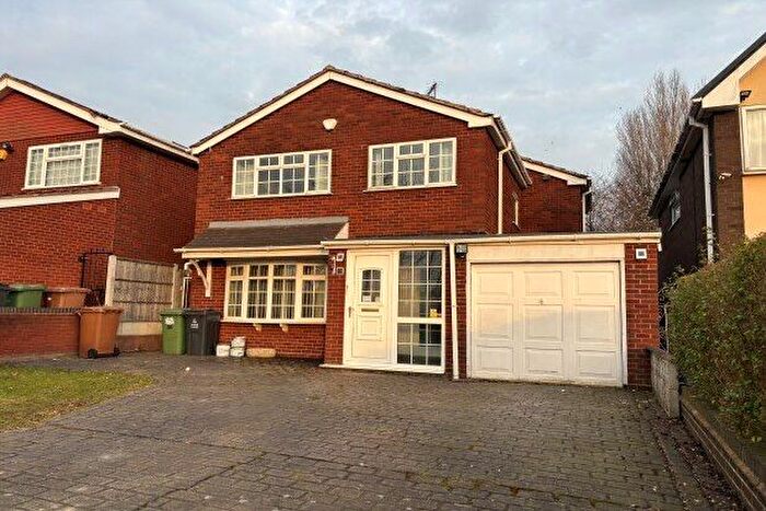 3 Bedroom Property To Rent In Greaves Avenue, Walsall, WS5