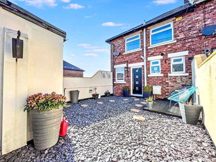 3 Bedroom End Terrace House For Sale In Wordsworth Road, Easington, Peterlee, SR8