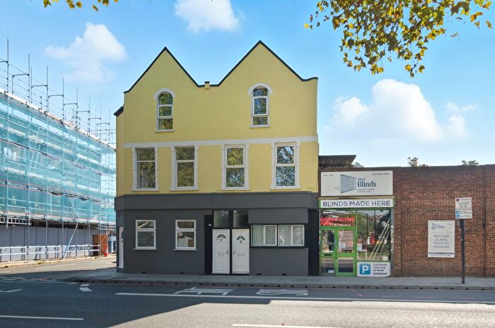 2 Bedroom Flat To Rent In Seven Sisters Road, London, N15