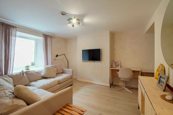 1 Bedroom Flat To Rent In Mount Pleasant Terrace, Southville, Bristol, BS3