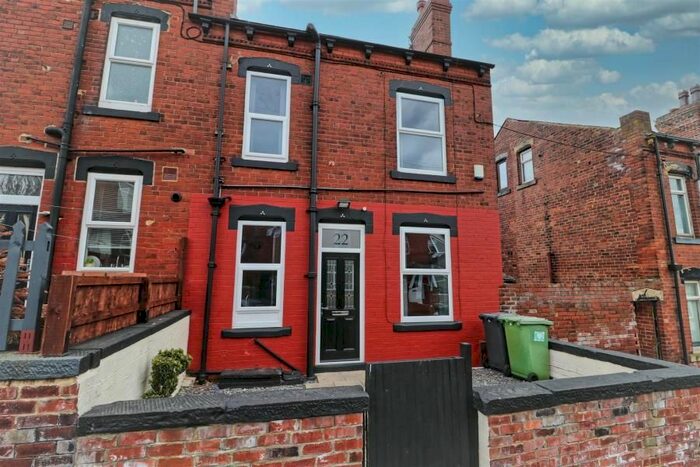 2 Bedroom Terraced House To Rent In Station Place, Leeds, LS13