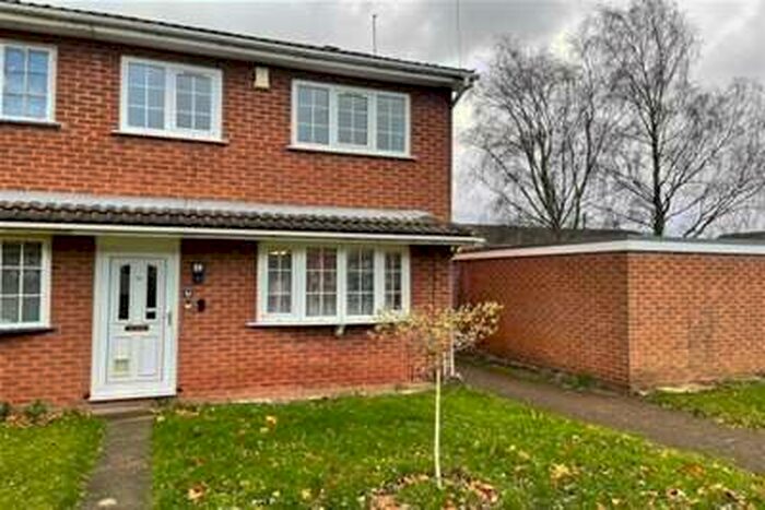 3 Bedroom Town House To Rent In Maori Avenue, Hucknall, NG15