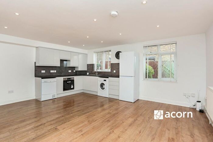 2 Bedroom Flat To Rent In Perry Hill Catford, SE6