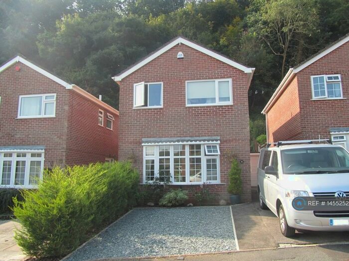 3 Bedroom Detached House To Rent In Southgate Close, Plymouth, PL9