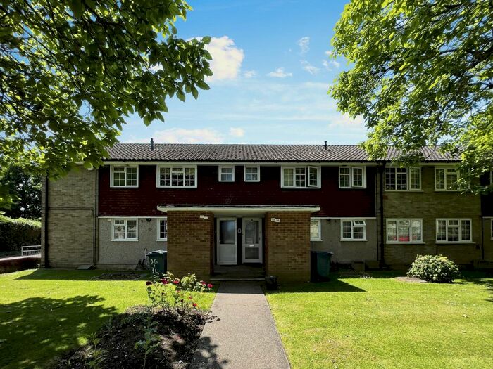 2 Bedroom Flat To Rent In Merrion Avenue, Stanmore, HA7