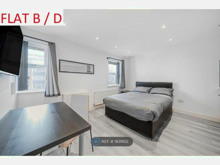 Studio To Rent In Sedgmoor Place, London, SE5