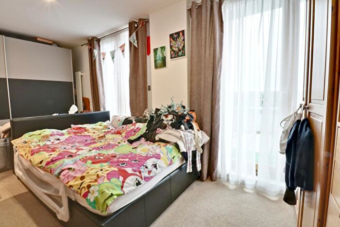 2 Bedroom Apartment To Rent In London Road, Croydon, Surrey, CR0
