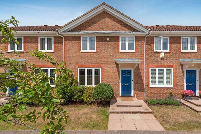 4 Bedroom Terraced House To Rent In Hungerford Square, Weybridge, KT13