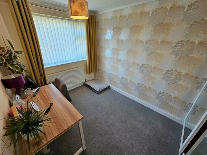 2 Bedroom Semi-Detached House For Sale In Edendale Road, Melton Mowbray, LE13