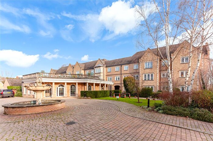 1 Bedroom Flat For Sale In The Cloisters, Pegasus Grange, Whitehouse Road, Oxford, OX1
