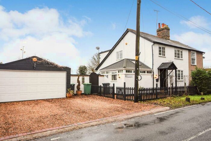 3 Bedroom Semi-Detached House For Sale In Bartholomew Green, Great Leighs, Chelmsford, CM3
