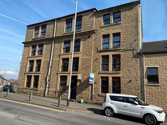 1 Bedroom Flat To Rent In Manchester Road, Mossley, OL5