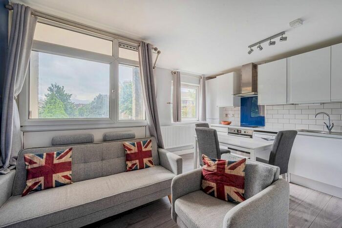 4 Bedroom Flat To Rent In Dacca Street, Deptford, London, SE8