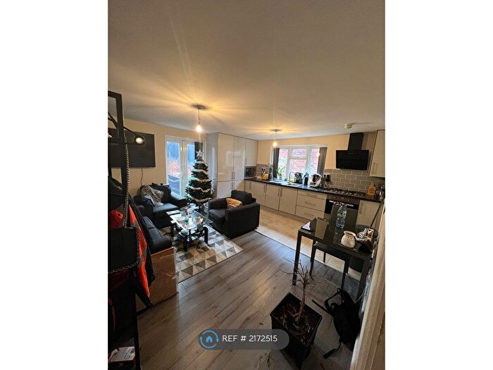 1 Bedroom Flat To Rent In Claypit Lane, West Bromwich, B70