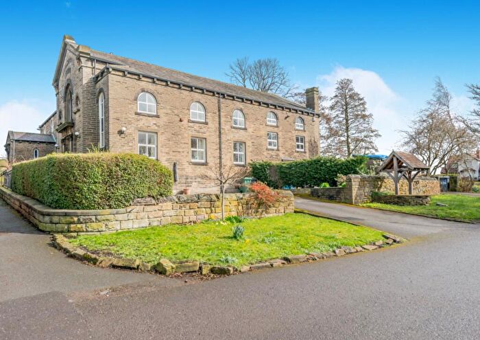 2 Bedroom Flat For Sale In Hunsworth Lane, East Bierley, Bradford, West Yorkshire, BD4