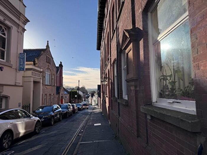 1 Bedroom Flat To Rent In Northernhay Street, Exeter, EX4