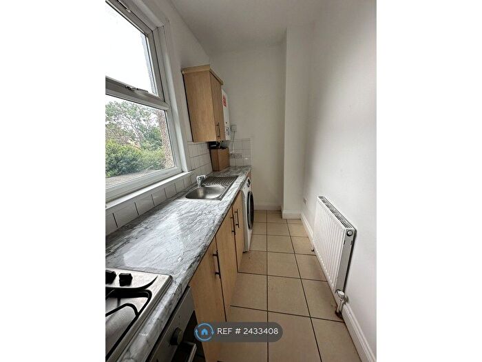 1 Bedroom Flat To Rent In Ingleby Road, Ilford, IG1
