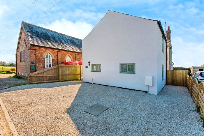 2 Bedroom Character Property For Sale In St. Marks Road, Holbeach, Spalding, PE12
