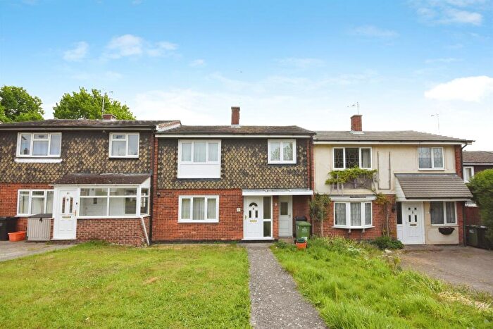 3 Bedroom Terraced House For Sale In Beams Way, Billericay, CM11