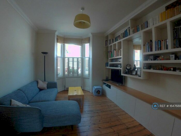 2 Bedroom Terraced House To Rent In Edwards Lane, Stoke Newington, London, N16
