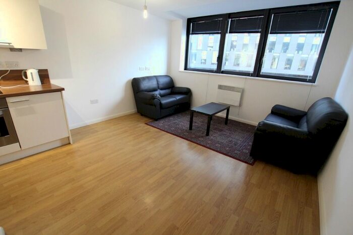 1 Bedroom Flat To Rent In Mann Island, City Centre, Liverpool, L3