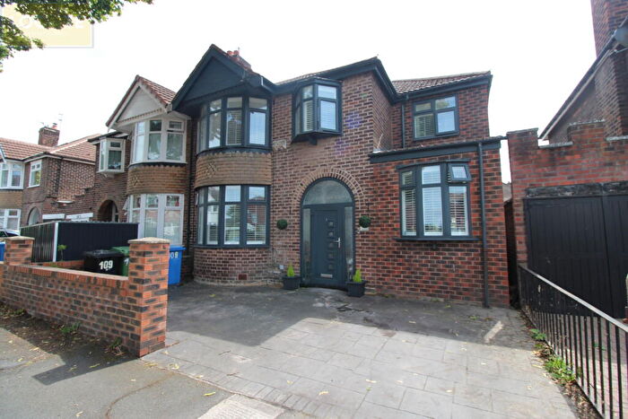 4 Bedroom Semi Detached House For Sale In Moss Park Road, Stretford, M32