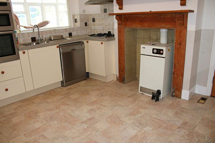 1 Bedroom Flat To Rent In Priory Road, Felixstowe, IP11