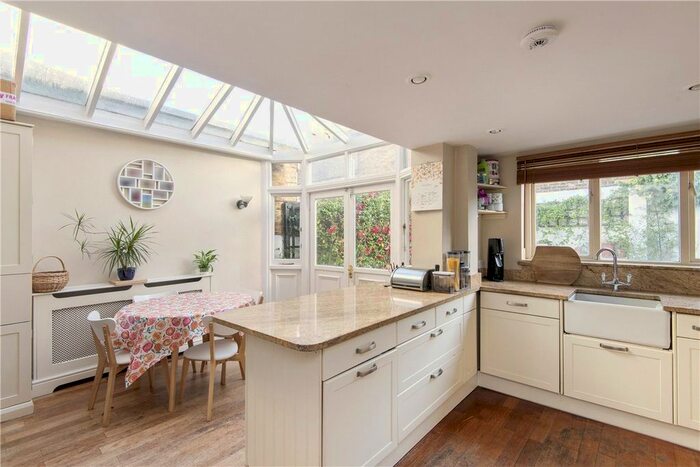 4 Bedroom End Of Terrace House To Rent In Wandle Road, London, SW17