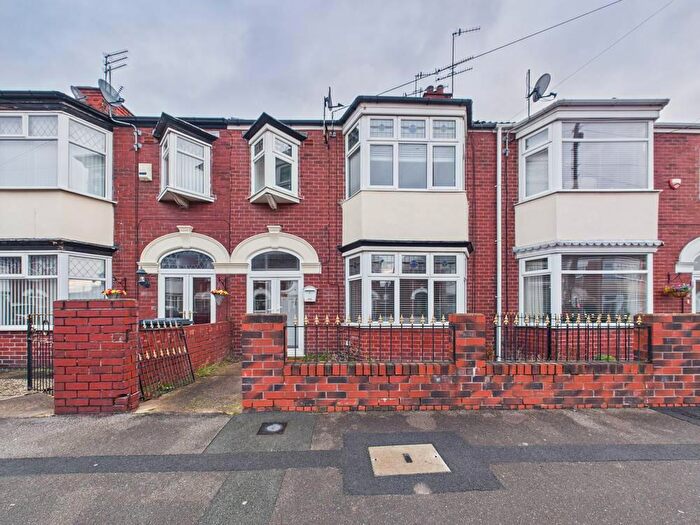 3 Bedroom Terraced House For Sale In Lodge Street, Hull, HU9