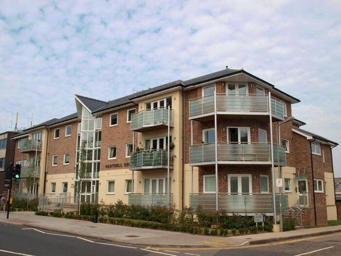 3 Bedroom Flat To Rent In Hartnell Court, Ballards Lane, Finchley, London, N3