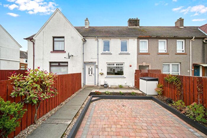 3 Bedroom Terraced House For Sale In Salvesen Gardens, Edinburgh, EH4