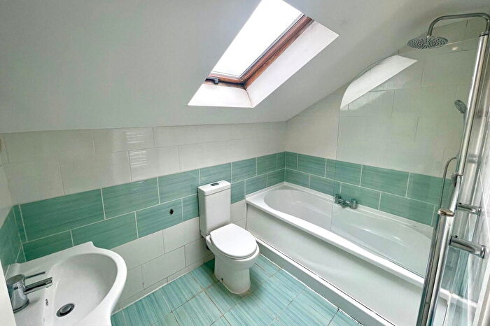 2 Bedroom Semi-Detached House For Sale In Heath Road, Southampton, SO19