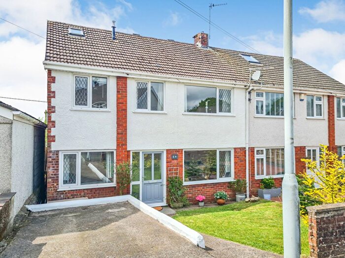 4 Bedroom Semi-detached House For Sale In Pantydwr, Three Crosses, Swansea, SA4