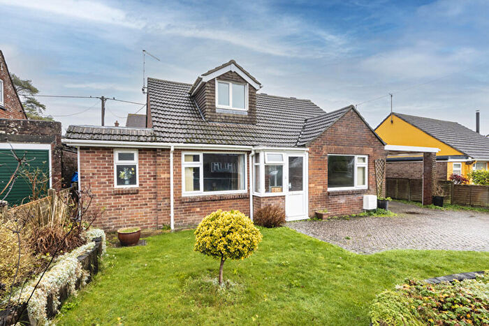 3 Bedroom Chalet For Sale In Belmont Close, Shaftesbury, SP7