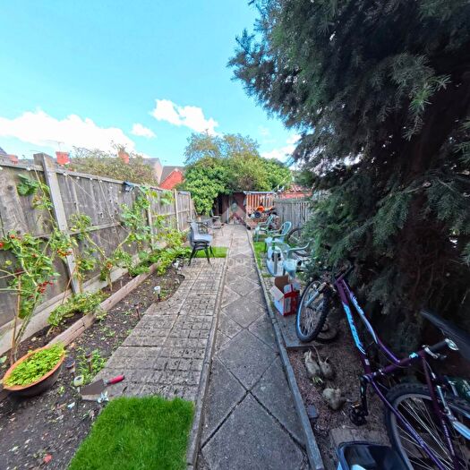 2 Bedroom Terraced House For Sale In Vicars Walk, Worksop, S80