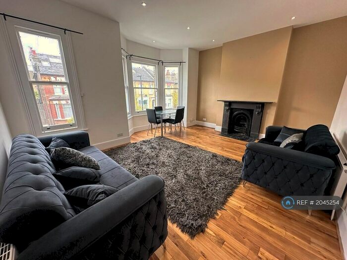 3 Bedroom Maisonette To Rent In Selsdon Rd, West Norwood, Tulse Hill, Brixton, Streatham, SE27